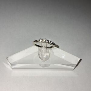 Dainty Accent Band Ring w/ Rhinestones (Silvertone)